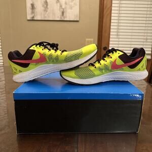 Nike Zoom Elite 7 'Volt Hyper Punch' athletic sneaker shoes men’s size 10.5